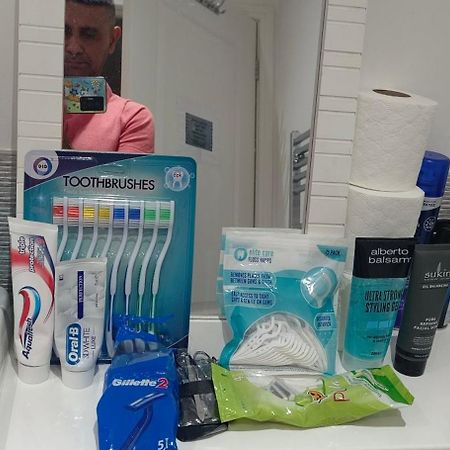 Free Car Park And Walk To Coop, Etihad , Piccadilly Apartment Манчестър Екстериор снимка